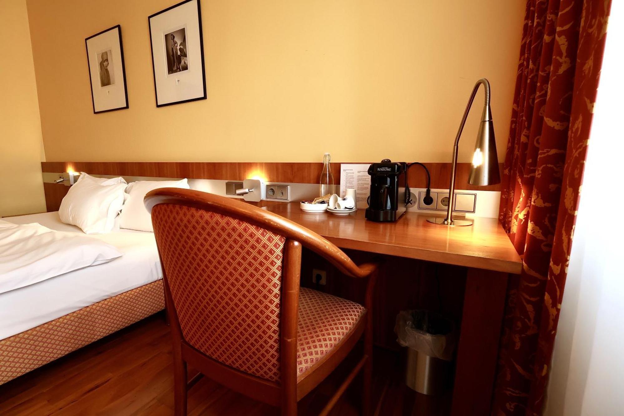 Hotel De La Poste Esch-sur-Alzette Eksteriør billede
